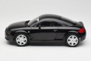 Audi TT 8N Noir Minichamps 1:18 155017021 Métal — image 3 sur 6