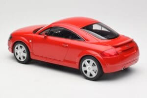 Audi TT 8N Rouge Minichamps 1:18 155017022 Métal — image 5 sur 6