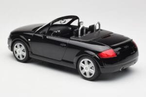 Audi TT 8N Roadster Black Metallic Minichamps 1:18 155017030 Métal — image 5 sur 6