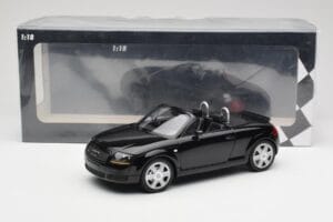 Audi TT 8N Roadster Black Metallic Minichamps 1:18 155017030 Métal — image 6 sur 6