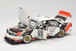 Audi V8 Quattro DTM #44 Team AZR F. Jelinski 1991 Minichamps 1:18 100911044 Métal — image 2 sur 8