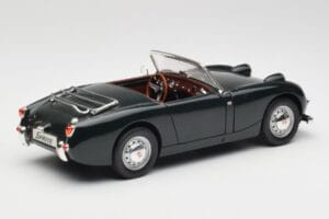 Austin-Healey Sprite Leaf Green Revell 1:18 08837 Métal — image 3 sur 8