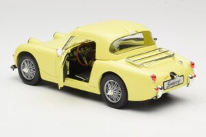 Austin-Healey Sprite Mk1 Jaune Revell 1:18 8835 Métal — image 5 sur 8