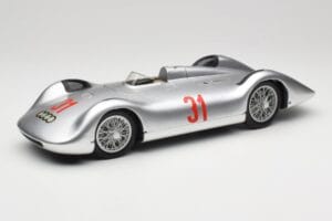 Auto Union Typ C Stromlinie #31 B. Rosemeyer 1937 Argent Revell 1:18 Auto Union Typ C Stromlinie #31 B. Rosemeyer 1937 Argent Revell 1:18 08436 Métal