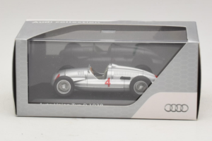 Auto Union Typ D #4 Argent Minichamps 1:43 5030900703 Métal — image 4 sur 4