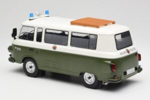 Barkas B1000 Police Populaire MCG 1:18 MCG18009 Métal — image 4 sur 6