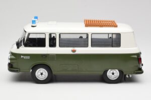 Barkas B1000 Police Populaire MCG 1:18 MCG18009 Métal — image 5 sur 6