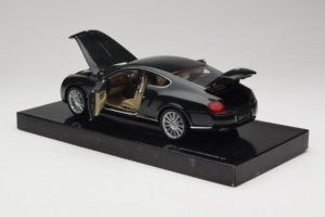 Bentley Continental GT British Racing Green Minichamps 1:18 BL570 Métal — image 5 sur 8