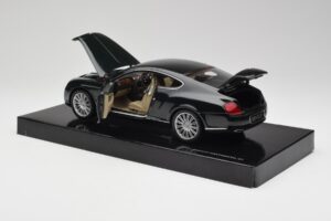 Bentley Continental GT Cumbrian Vert Minichamps 1:18 103139623 Métal — image 5 sur 8