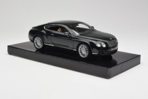 Bentley Continental GT Cumbrian Vert Minichamps 1:18 103139623 Métal — image 7 sur 8