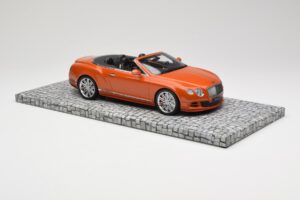 Bentley Continental GT Speed Cabriolet Orange Metallic Minichamps 1:18 107139430 Métal — image 4 sur 6