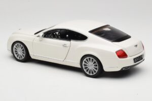 Bentley Continental GT Blanc Minichamps 1:18 100139621 Métal — image 7 sur 8