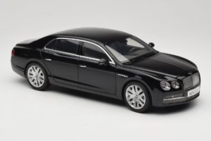 Bentley Flying Spur W12 Diamond Black Kyosho 1:18 08891DBK Métal — image 6 sur 8