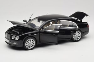 Bentley Flying Spur W12 Onyx Black Kyosho 1:18 08891NX Métal — image 2 sur 8
