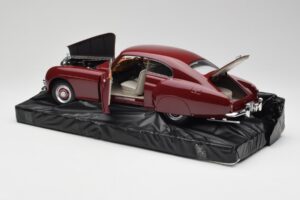 Bentley R-Type Continental Tudor Rouge Minichamps 1:18 100139421 Métal — image 5 sur 8