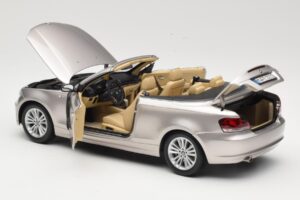 BMW 1 Series E88 Cabriolet Mineral Silver Metallic Kyosho 1:18 80430427020 Métal — image 5 sur 8