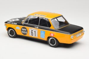 BMW 1600-2 BMW Alpina #61 R. Herzog / N. Lauda DNF 6 Hours Nurburgring 1970 Minichamps 1:18 155702661 Métal — image 5 sur 6