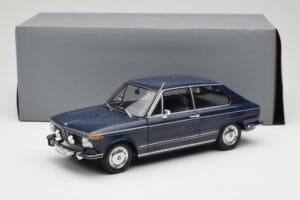 BMW 1600 Touring Bleu Minichamps 1:18 80430145823 Métal — image 8 sur 8