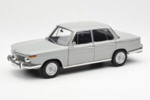 BMW 1800 TiSA Bernina Gris AUTOart 1:18 70621 Métal
