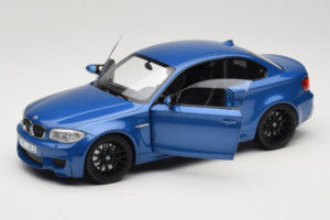 BMW 1M Coupe E82 Blue Metallic Minichamps 1:18 110020025 Métal — image 2 sur 8
