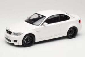 BMW 1M Coupe E82 Blanc Minichamps 1:18 110020022 Métal