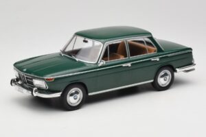 BMW 2000 121 Vert MCG 1:18 MCG18542 Métal
