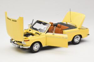 BMW 2002 Cabriolet Vert Vif Minichamps 1:18 80430145820 Métal — image 2 sur 8