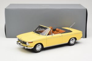 BMW 2002 Cabriolet Vert Vif Minichamps 1:18 80430145820 Métal — image 8 sur 8