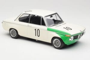 BMW 2002 Tii E10 #10 H. Hahne / D. Quester Winners Nurburgring 1968 Minichamps 1:18 155682710 Métal — image 4 sur 6