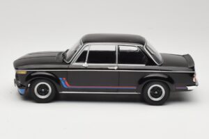 BMW 2002 Turbo Noir Minichamps 1:18 155026204 Métal — image 3 sur 6