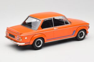 BMW 2002 Turbo Orange Minichamps 1:18 155026202 Métal — image 2 sur 6