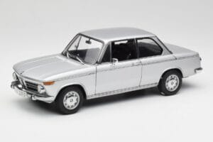 BMW 2002tii Argent AUTOart 1:18 80430151479 Métal