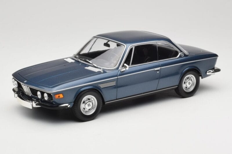 BMW 2800 CS E9 Bleu Métallisé Minichamps 1:18 155028032 Métal