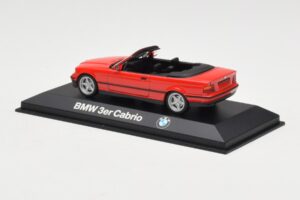 BMW 3 Series E30 Cabriolet Rouge Minichamps 1:43 80429421500 Métal — image 3 sur 4