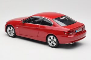 BMW 3 Series E92 Rouge Kyosho 1:18 80430407219 Métal — image 7 sur 8