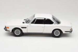 BMW 3.0 CSi E9 Blanc Minichamps 1:18 180029026 Métal — image 4 sur 8