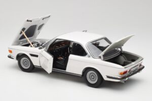 BMW 3.0 CSi E9 Blanc Minichamps 1:18 180029026 Métal — image 5 sur 8