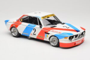 BMW 3.0 CSL E9 #2 Luigi Racing A. de Fierlant / P. Xhenceval Winners 24 Hours of Spa 1975 Minichamps 1:18 155752602 Métal — image 4 sur 6