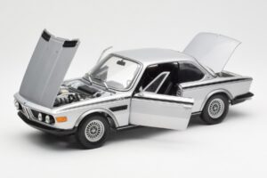 BMW 3.0 CSL E9 Argent Minichamps 1:18 180029020 Métal — image 2 sur 8