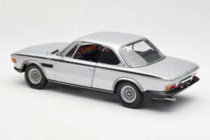 BMW 3.0 CSL E9 Argent Minichamps 1:18 180029020 Métal — image 7 sur 8