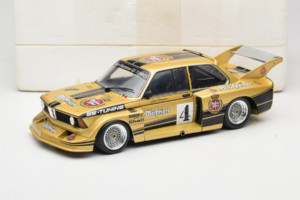 BMW 320i #4 Warsteiner J. Obermoser DRM 1977 Minichamps 1:18 180772105-R1 Métal — image 8 sur 8