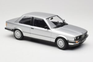 BMW 323i E21 Argent Minichamps 1:18 155026001 Métal — image 4 sur 6