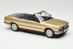 BMW 325i E30 Cabriolet Beige MCG 1:18 MCG18544 Métal — image 4 sur 6