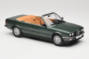 BMW 325i E30 Cabriolet Vert MCG 1:18 MCG18545 Métal — image 4 sur 6
