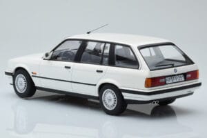 BMW 325i E30 Touring Blanc Édition Limitée Norev 1:18 183217 Métal — image 5 sur 6