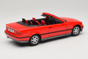 BMW 325i E36 Cabriolet Rouge Maisto 1:18 50229 Métal — image 3 sur 8