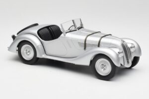 BMW 328 Argent Minichamps 1:18 155025030 Métal — image 4 sur 6