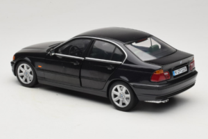 BMW 328i E46 Noir UT Models 1:18 80439422373 Métal — image 7 sur 8
