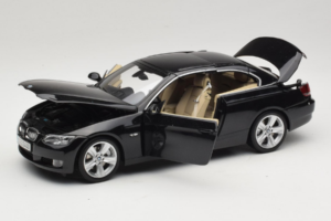 BMW 335i E93 Cabriolet Sapphire Black Kyosho 1:18 80430413375 Métal — image 2 sur 10