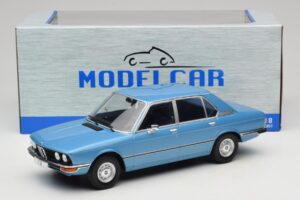 BMW 5 Series E12 Bleu MCG 1:18 MCG18541 Métal — image 6 sur 6